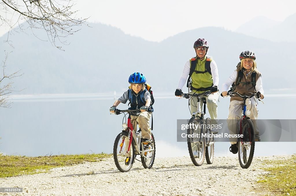 Germany, Bavaria, Walchensee lake, family biking