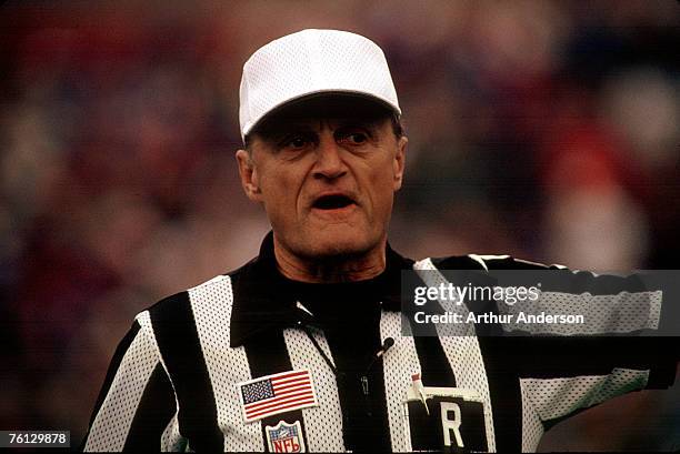 Bernie Kukar was referee for the defeat of the Indianapolis Colts by the New England Patriots by the score of 44-13.