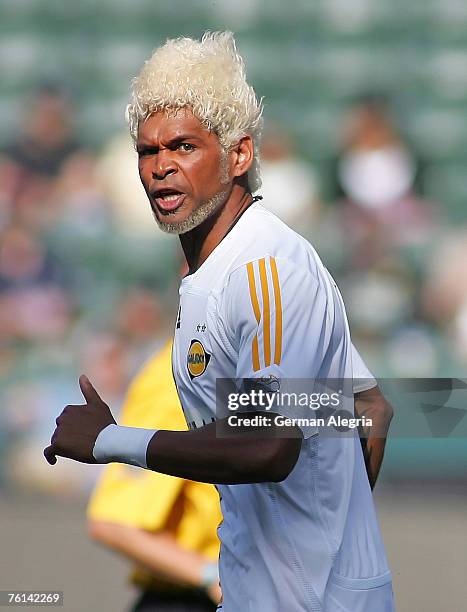 Los Angeles Galaxy's Abel Xavier in action against Real Salt Lake during today's match at the Home Depot Center, Carson, California. June 17, 2007....