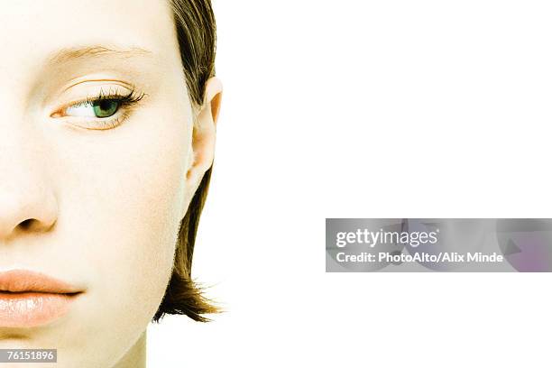 "teenage girl's face, extreme close-up" - envy fotografías e imágenes de stock