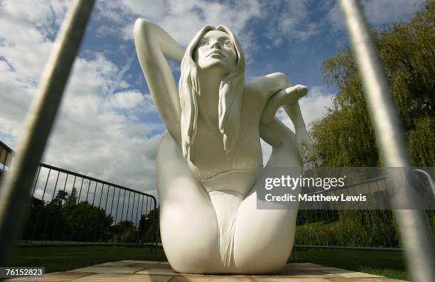 Sculpture of Kate Moss is surrounded by metal railings, as it sits in the gardens of the Chatsworth House Estate on August 17, 2007 in Bakewell,...