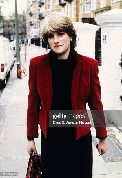 Lady Diana Spencer walks outside her flat in Earls Court prior to her engagement to Prince Charles on November 30, 1980 in London, United Kingdom.