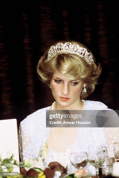 Princess Diana Retrospective Photos and Premium High Res Pictures ...