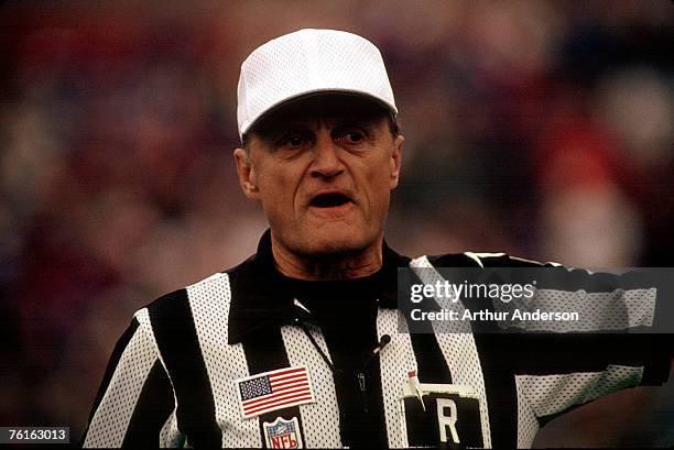 Bernie Kukar was referee for the defeat of the Indianapolis Colts by the New England Patriots by the score of 44-13.