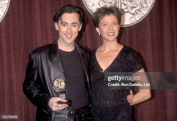 Actors Alan Cumming and Annette Bening attend the 52nd Annual Tony Awards on June 7, 1998 at Radio City Music Hall in New York City, New York.