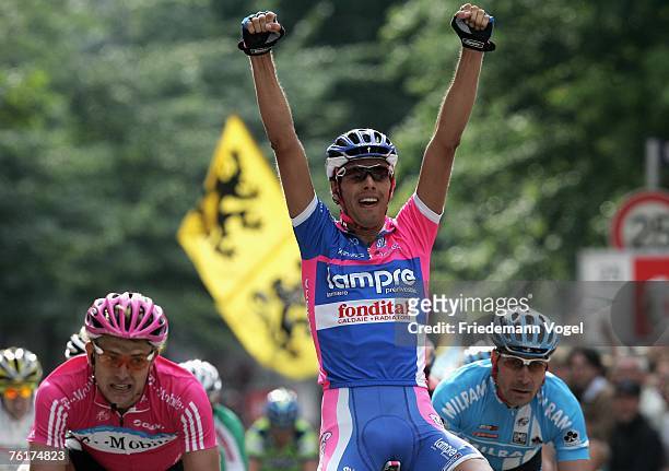 Allesandro Ballan of Italy and Team Lampre celebrates as he crosses the line to win the Vattenfall Cyclassics on August 19, 2007 in Hamburg, Germany.