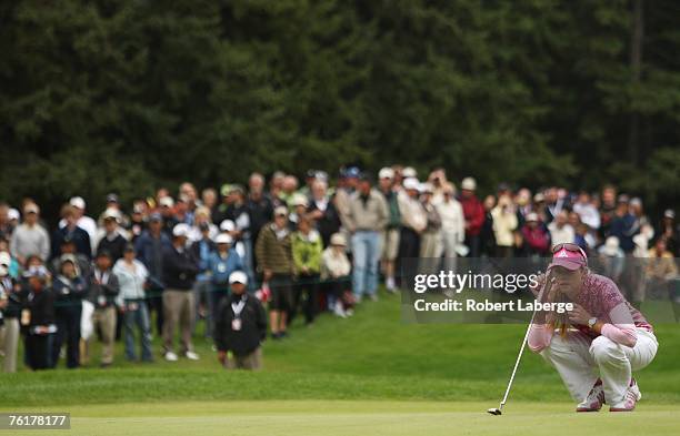 Paula Creamer of the U.S. Aims for a putt during the final round of the LPGA CN Canadian Women's Open 2007 at the Royal Mayfair Golf Club August 19,...