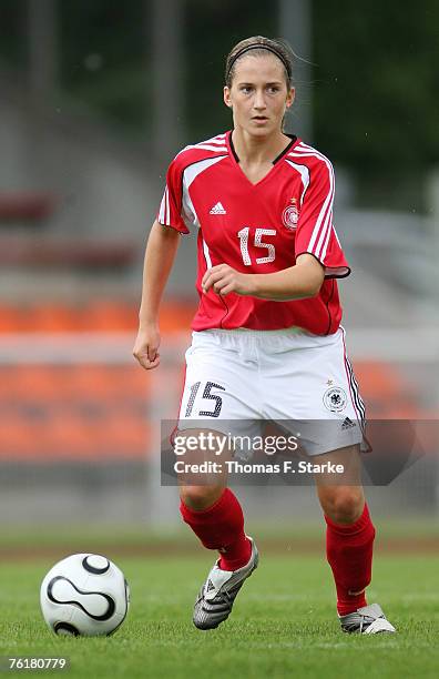 Laura Vetterlein of Germany runs with the ball during the Women's U15 four nations tournament match between Germany and Russia on August 17, 2007 in...