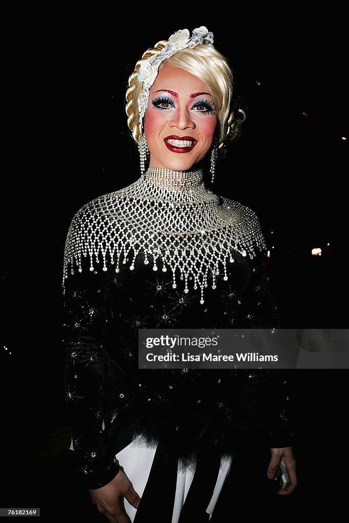 2007 Diva Roster Drag Queen Miss Tiffany arrives at DIVA 2007, the Drag Industry... News ...