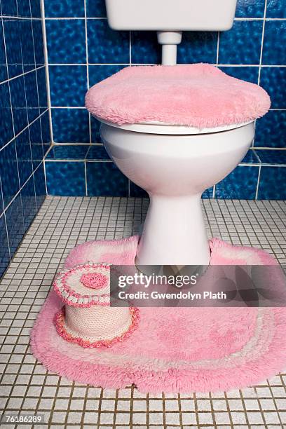250 Bilder und Stockfotos zu Klodeckelbezug