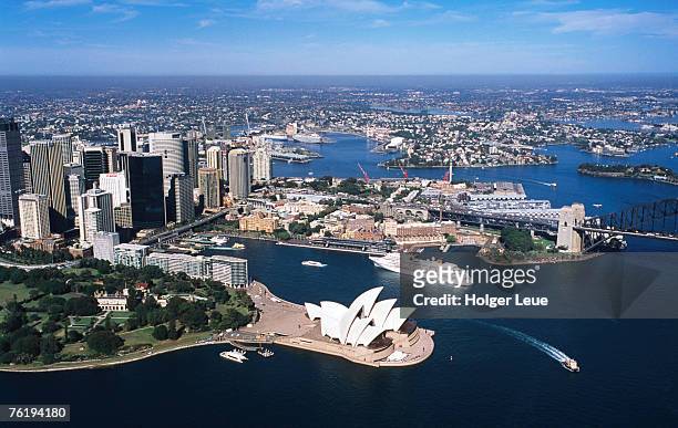 aerial view of sydney harbour, with opera house and ms europa in centre, sydney, new south wales, australia, australasia - sydney opera house 個照片及圖片檔