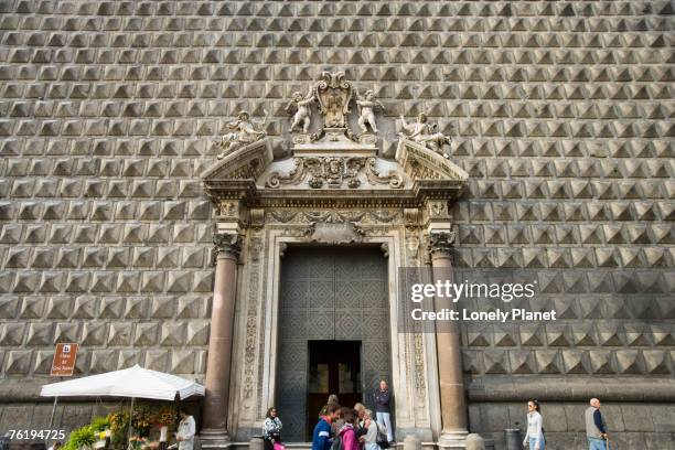 chiesa del gesu nuovo, centro storico, naples, campania, italy, europe - centro storico fotografías e imágenes de stock