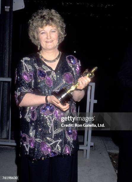 Actress Brenda Fricker attends the 62nd Annual Academy Awards on March 26, 1990 at Dorothy Chandler Pavilion in Los Angeles, California.