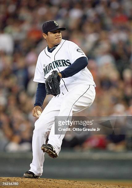 Felix Hernandez of the Seattle Mariners delivers the pitch during the game against the Chicago White Sox at Safeco Field August 19, 2007 in Seattle,...