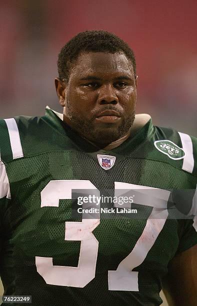 Darian Barnes of the New York Jets looks on against the Minnesota Vikings during their preseason game on August 17, 2007 at Giants Stadium in East...