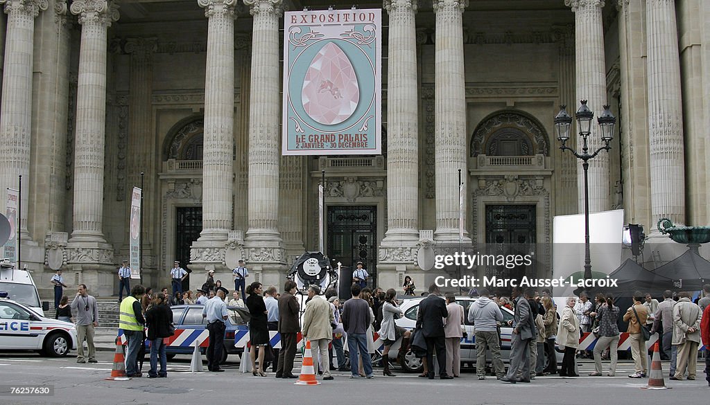 "Pink Panther 2" on Location in Paris - August 23, 2007