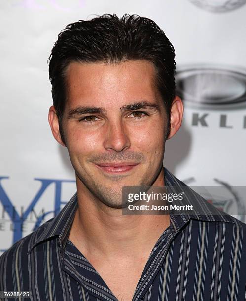 Actor Jason Cook arrives at the premiere of "Resurrecting The Champ" at the Samuel Golden Theater on August 22, 2007 in Beverly Hills, California.