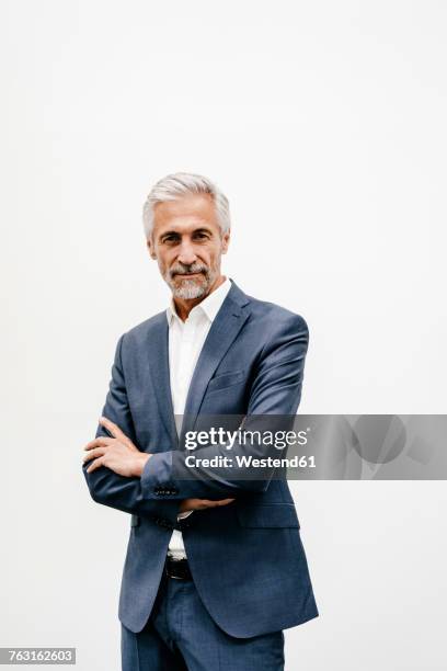 portrait of confident mature businessman - business man white background foto e immagini stock
