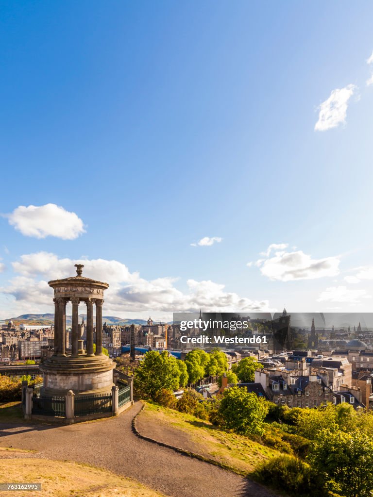 UK, Scotland, Edinburgh, Calton Hill, Dugald Stewart Monument, cityscape