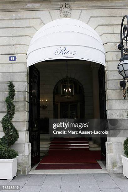 Dodi Fayed Ritz 114 1997 Ritz Paris Stock Photos, High-Res Pictures, and Images - Getty ...