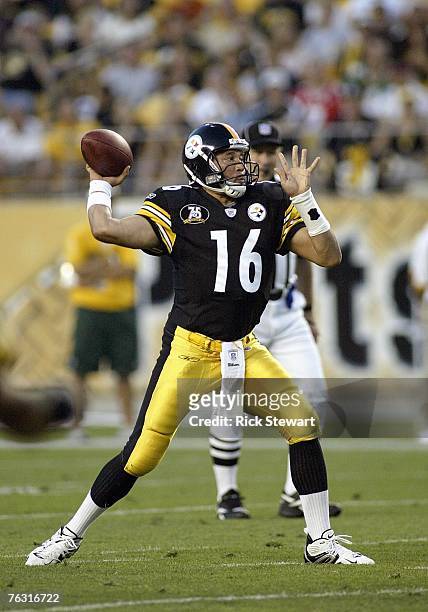 Quarterback Charlie Batch of the Pittsburgh Steelers passes the ball during the game against the Green Bay Packers on August 11, 2007 at Heinz Field...