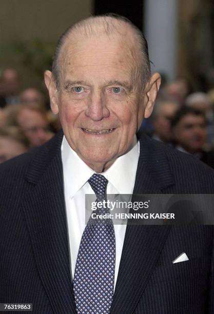 ; This 26 April 2004 file photo shows former French prime minister Raymond Barre during a ceremony in Cologne, Germany. Barre died 25 August 2007 at...