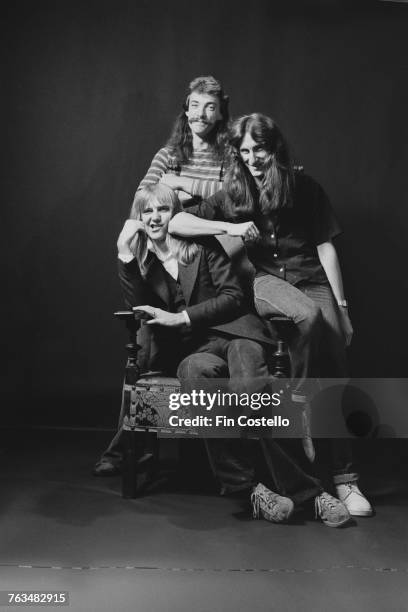 Canadian progressive rock group Rush, Bakersfield, California, USA, 26th September 1977. Left to right: guitarist Alex Lifeson , drummer Neil Peart...