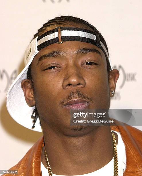 Ja Rule Move 681 Ja Rule 2001 Photos & High Res Pictures - Getty Images
