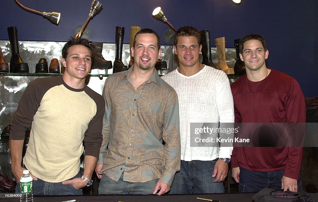 Steve Madden Welcomes 98 Degrees to his Roosevelt Field Store