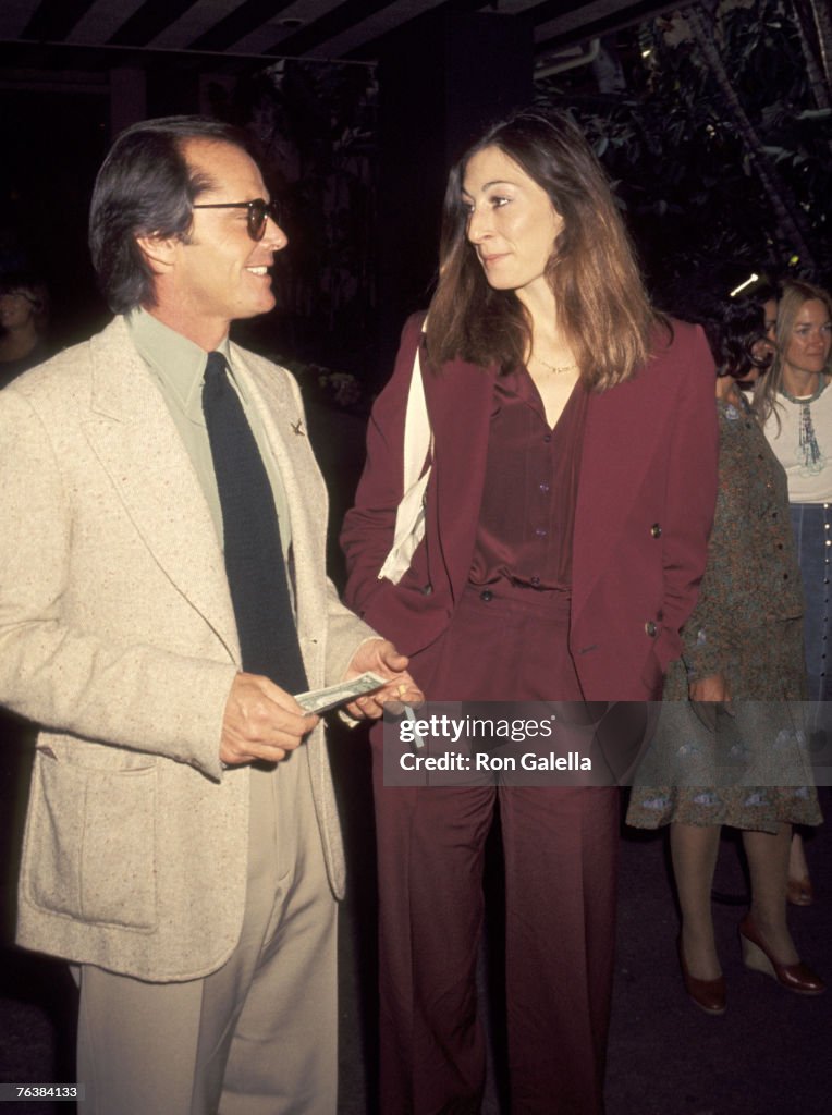 Jack Nicholson and Anjelica Huston Sighting at the Beverly Hills Hotel - April 22, 1977