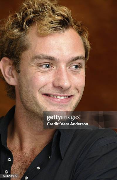 Jude Rak Jude Law Contour Photos and Premium High Res Pictures - Getty Images