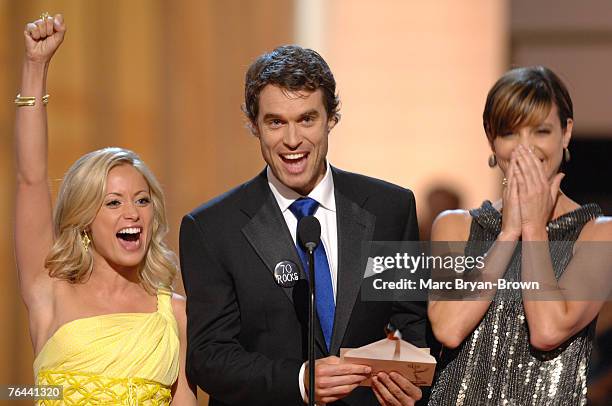 Marcy Rylan, Murray Bartlett and Michelle Ray Smith of "Guiding Light? present Outstanding Drama Series Writing Team award