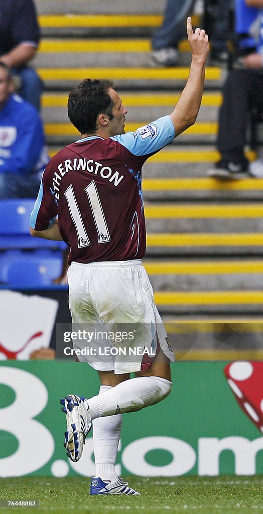 Matthew Etherington of West Ham celebrat