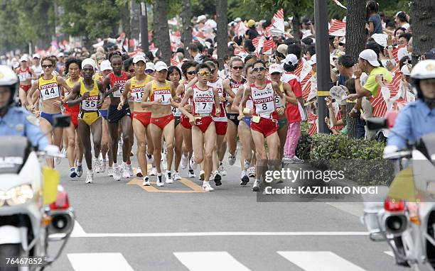 Marathon women athletes run through Osaka streets during the 11th IAAF World Athletics Championships, 02 September 2007 in Osaka. Kenya Catherine...