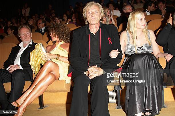 Director Ridley Scott, Giannina Facio and actors Rutger Hauer and Daryl Hannah attend the Blade Runner premiere in Venice during day 4 of the 64th...