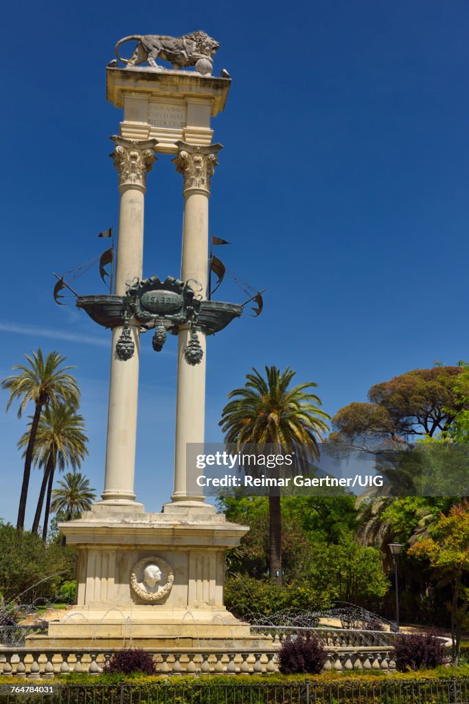 Monument fountain to Christopher Columbus in Jardines de Murillo gardens, Spain