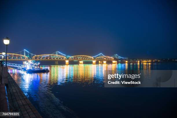 the yalu river of dandong,liaoning province,china - dandong stockfoto's en -beelden