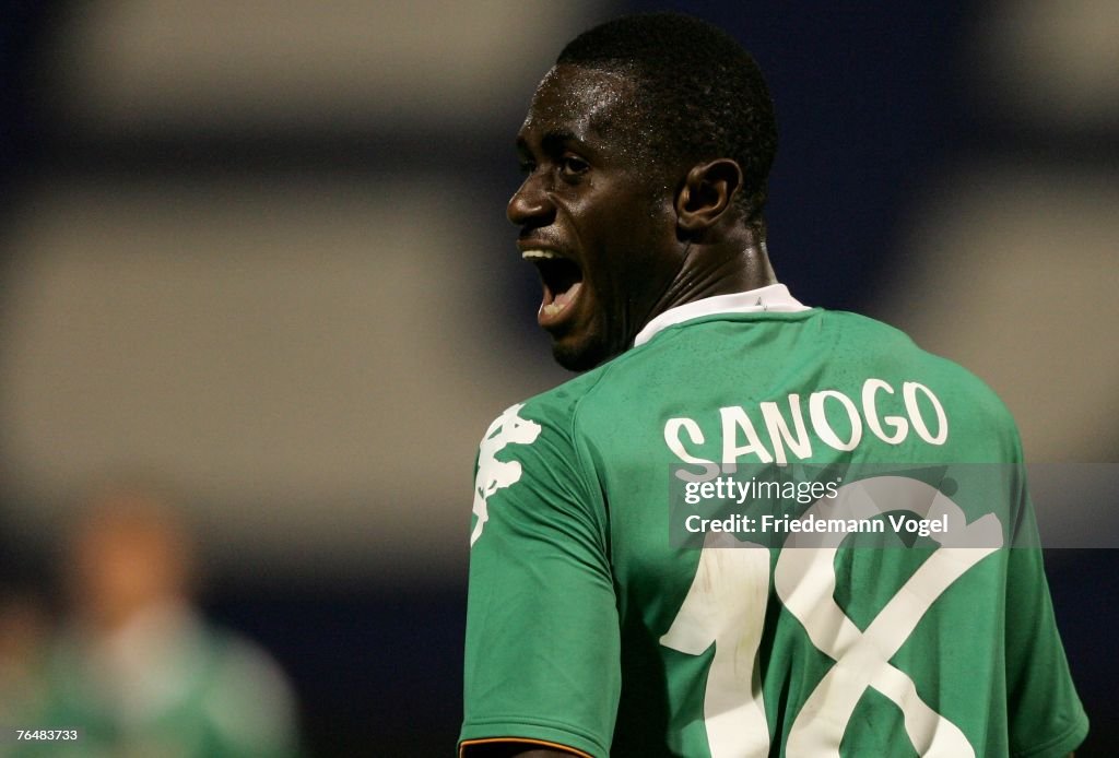 Dinamo Zagreb v Werder Bremen - UEFA Champions League Qualifier