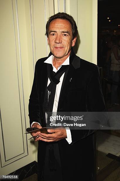 Actor Robert Lindsay attends the 2007 TV Quick and TV Choice Awards At the Dorchester Hotel, on September 03, 2007 in London, England.