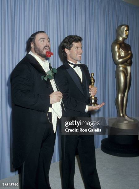 Luciano Pavarotti and Oscar winner
