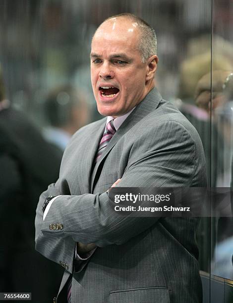 Hamburg's coach Bill Stewart shouts during the DEL match between Hamburg Freezers and Koelner Haie at the Koeln Arena on September 6, 2007 in...