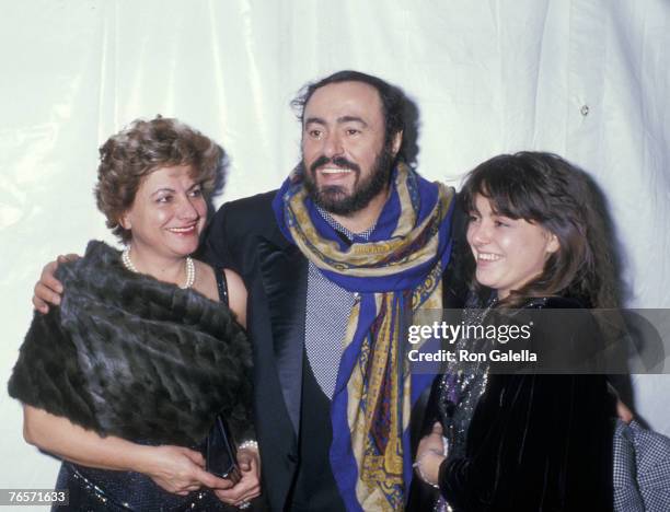 Adua Veroni, Luciano Pavarotti and their daughter