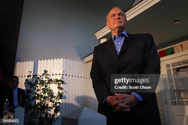 Actor and former U.S. Senator Fred Thompson speaks with a crowd gathered for a campaign stop at Music Man Square September 7, 2007 in Mason City,...