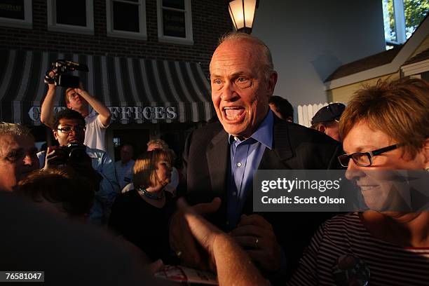 Actor and former U.S. Senator Fred Thompson greets people at a crowd gathered for his campaign stop at Music Man Square September 7, 2007 in Mason...