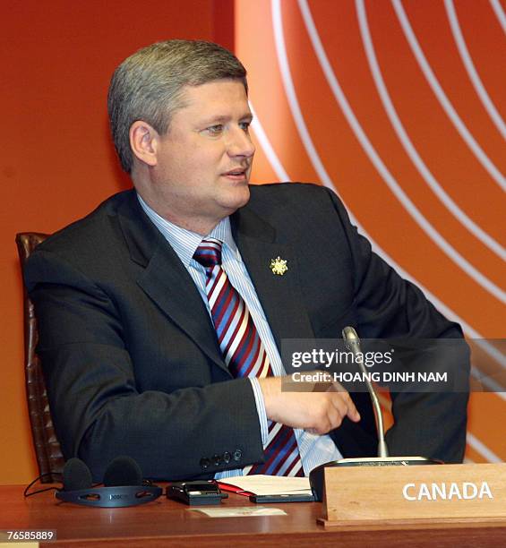 Canadian Prime Minister Stephen Harper attends a retreat of the Asia-Pacific Economic Cooperation's 21 leader-summit opened 08 September 2007 in...