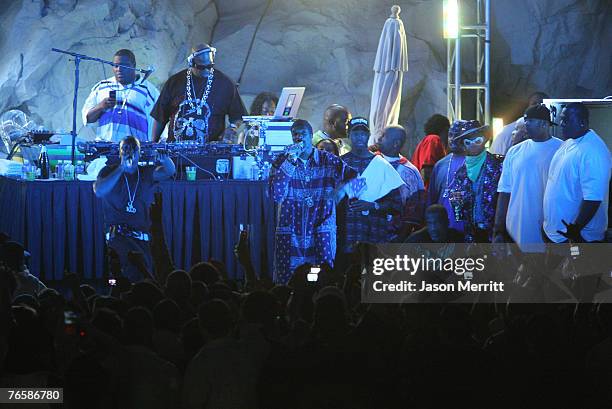 Rapper Snoop Dogg performs at Poolside at The Hard Rock Hotel on August 7, 2007 in Las Vegas, Navada