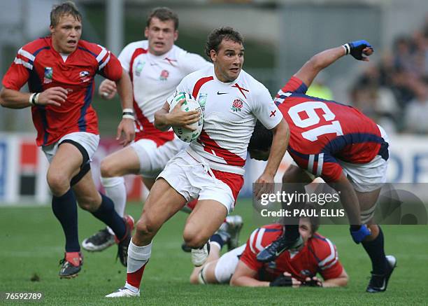 England's fly-half Olly Barkley looks for support during the Rugby Union World Cup match England v. USA at the Felix Bollaert stadium in Lens,...