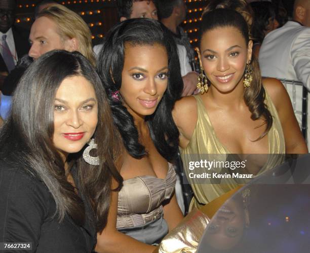 Designer Tina Knowles, Solange Knowles and Singer Beyonce at the 2007 MTV Video Music Awards at The Palms on September 9, 2007 in Las Vegas, Nevada.