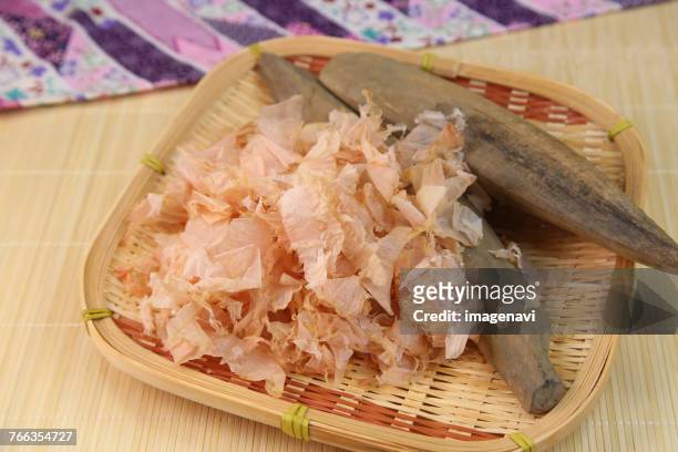 katsuobushi, dried bonito - katsuobushi fotografías e imágenes de stock