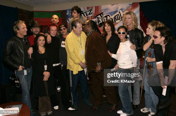 Matt Sorum, Tim McGraw, Norah Jones, Scott Weiland, Dave Kushner, Slash, Brian Wilson, Billie Joe Armstrong, Stevie Wonder, Steven Tyler, Alicia...